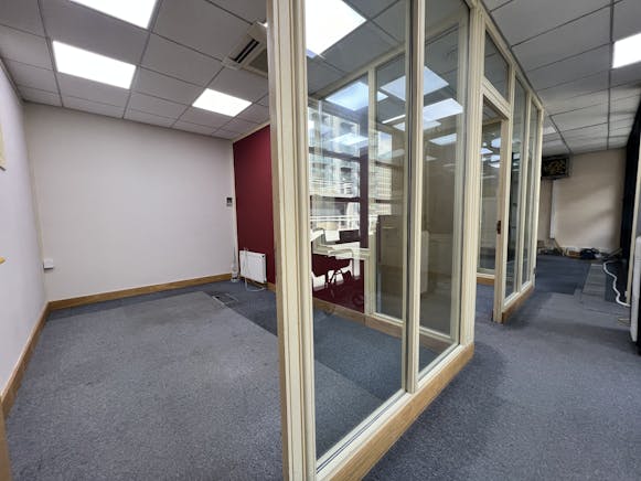 35 Beaufort Court, London, Offices To Let / For Sale - 040861BE45CC496085EC802061FFDFDA.jpeg