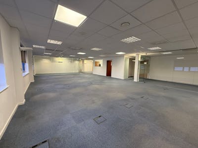 Vantage House, Second Floor, 6-7 Claydons Lane, Rayleigh, Office To Let - WhatsApp Image 20241125 at 112152_98eaf218.jpg