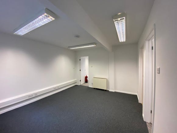 1 & 1a Abbey Business Park, Monks Walk, Farnham, Offices To Let - PHOTO20250828114936.jpg