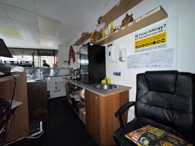 61 High Street, Dartford, Retail To Let - IMG20251020WA0012.jpg