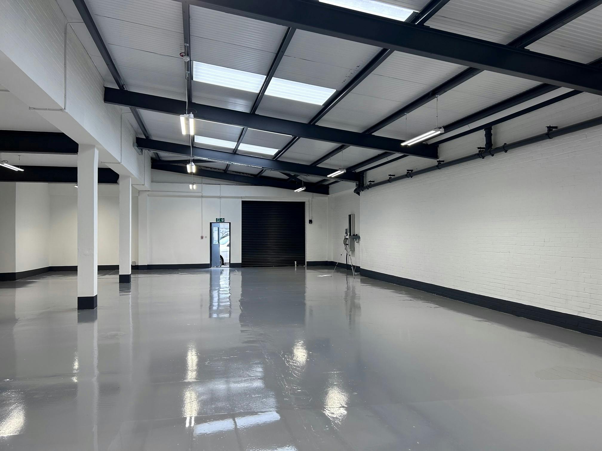 Industrial Unit in Hackney - photo 2