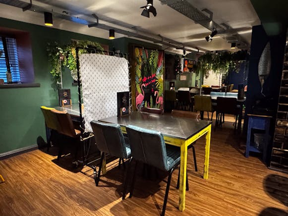 Fully Fitted 44 Cover Licensed Bar & Restaurant, 1-2 Lower Auchingramont Road, Hamilton To Let - IMG_3309.jpg