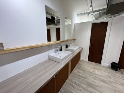 1st Floor, London, Office To Let - IMG_7486.jpg