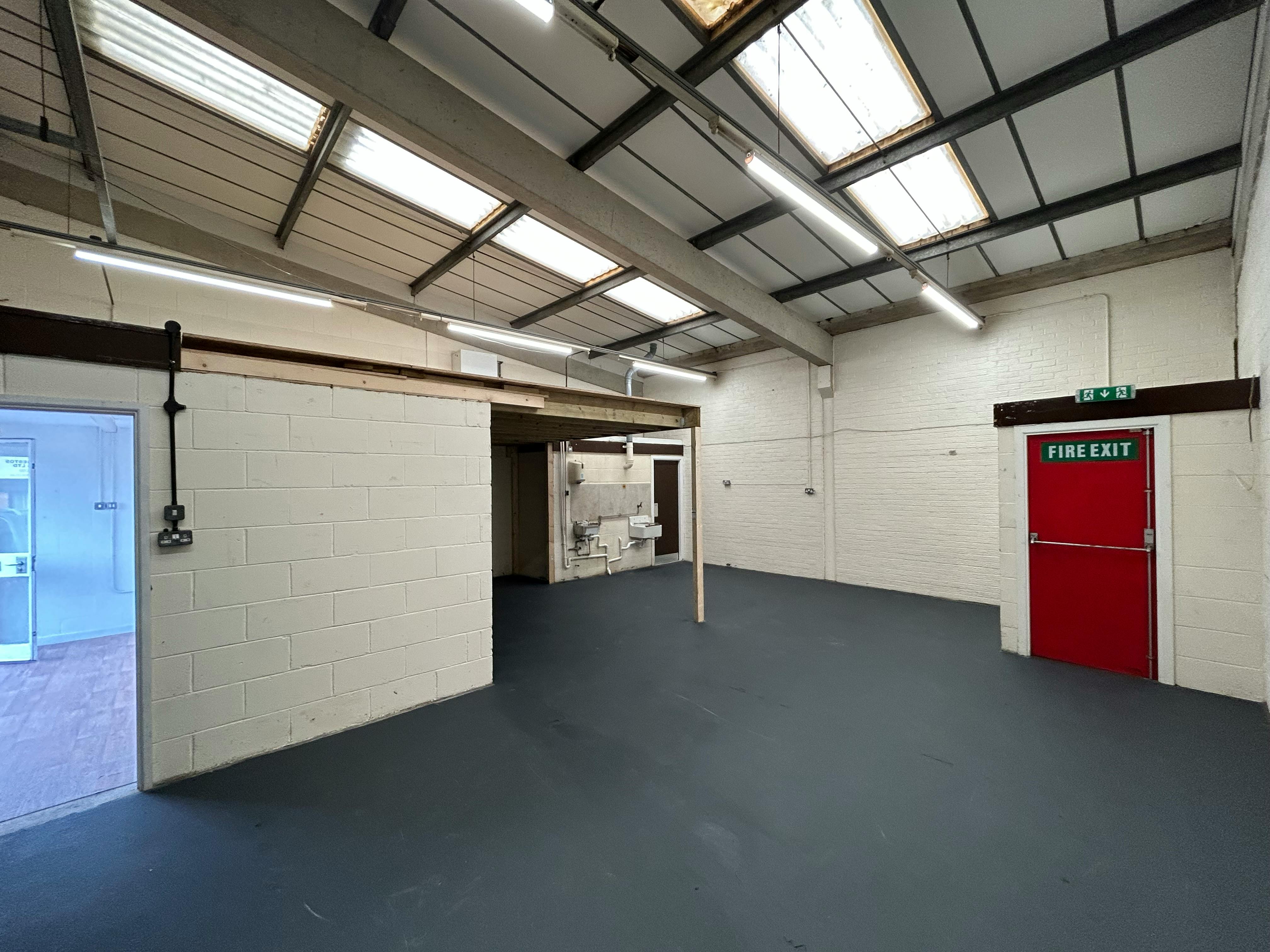 Unit 16 Blackworth Industrial Estate, Blackworth Industrial Estate, Nr Swindon, Industrial To Let - IMG_7202.jpeg