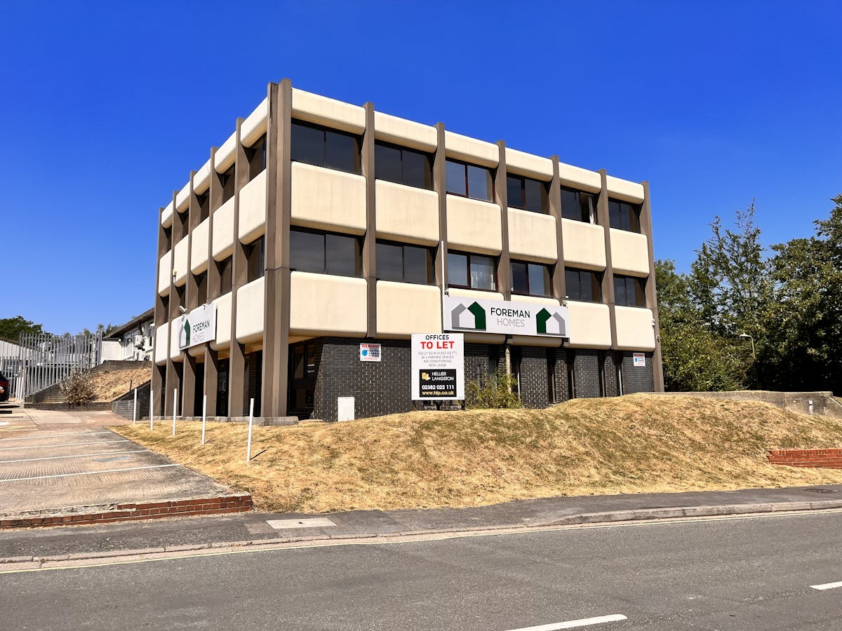 Duncan Road, Park Gate, Southampton