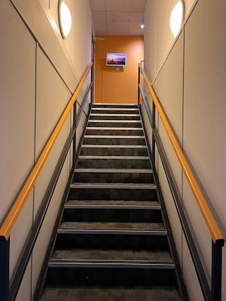 First Floor Offices, 2D Station Yard, Thame, Offices To Let - IMG_2828.JPG