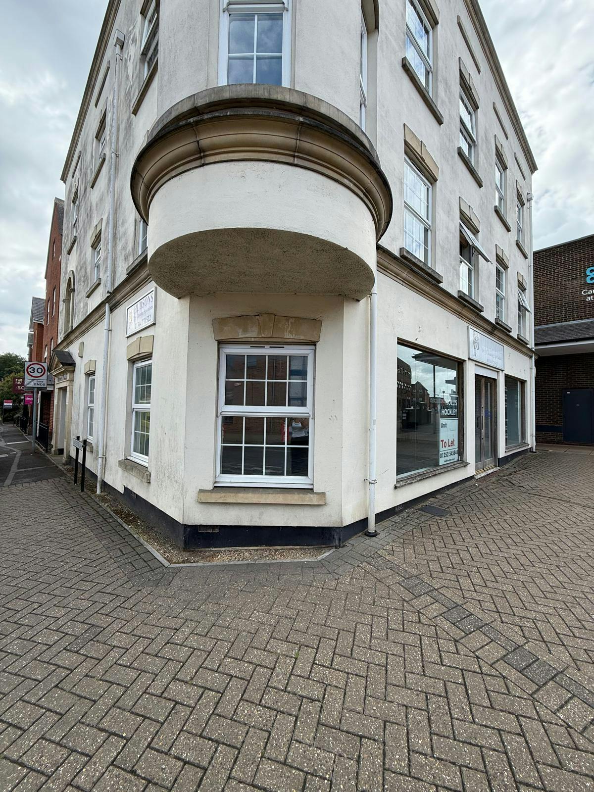 141-143 High Street, Crowthorne, Retail To Let - WhatsApp Image 20250723 at 165008_dc089758.jpg