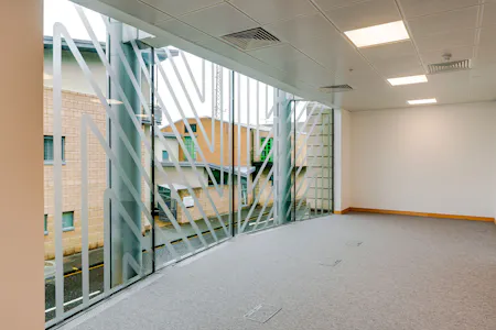 Nova House, 3 Ponton Street, Edinburgh, Office To Let - Edits-28.jpg