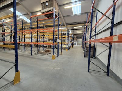 Unit 7 Mill Place, Platt Business Estate, Sevenoaks, Industrial / Warehouse To Let - 20251219_104624.jpg