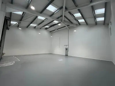 Broadoak Business Park, Trafford Park, Industrial/Logistics / Office To Let - D3e.jpg