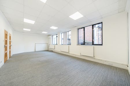 23-35 Hendon Lane, London, Office To Let / For Sale - 1207650 12.jpg