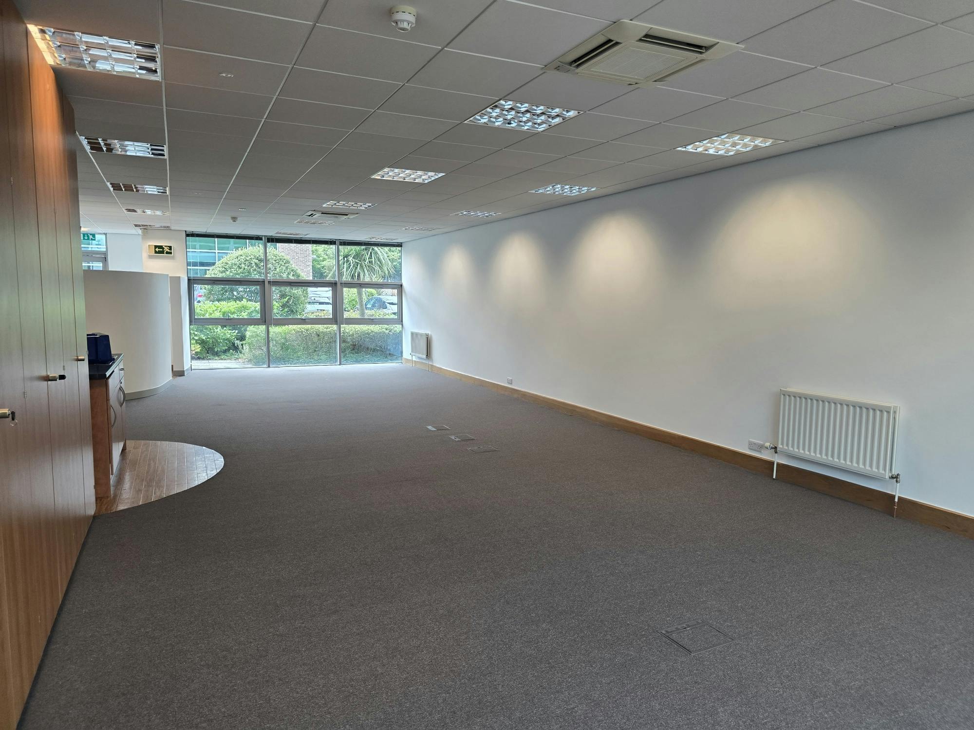 Office in Fareham - photo 4