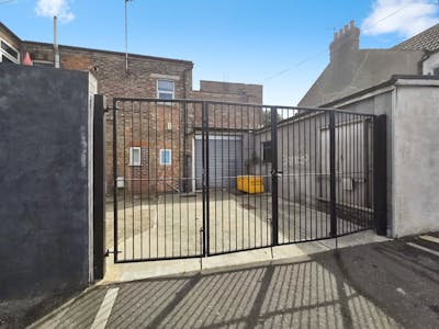 Rear 242 London Road, Westcliff-on-Sea, Industrial Lease Assignment - 6d0d83d7WhatsApp 20Image 2020250827 20at 20124223_772a7920.jpg