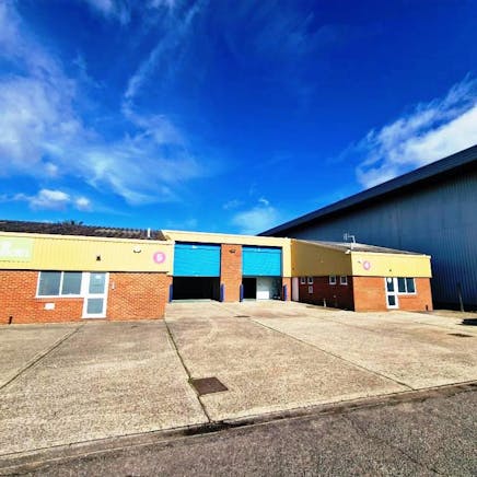 Units 3, 4 & 5 Lennox Mall, Lennox Road, Basingstoke, Industrial / Industrial To Let - 20230922_104336.jpg