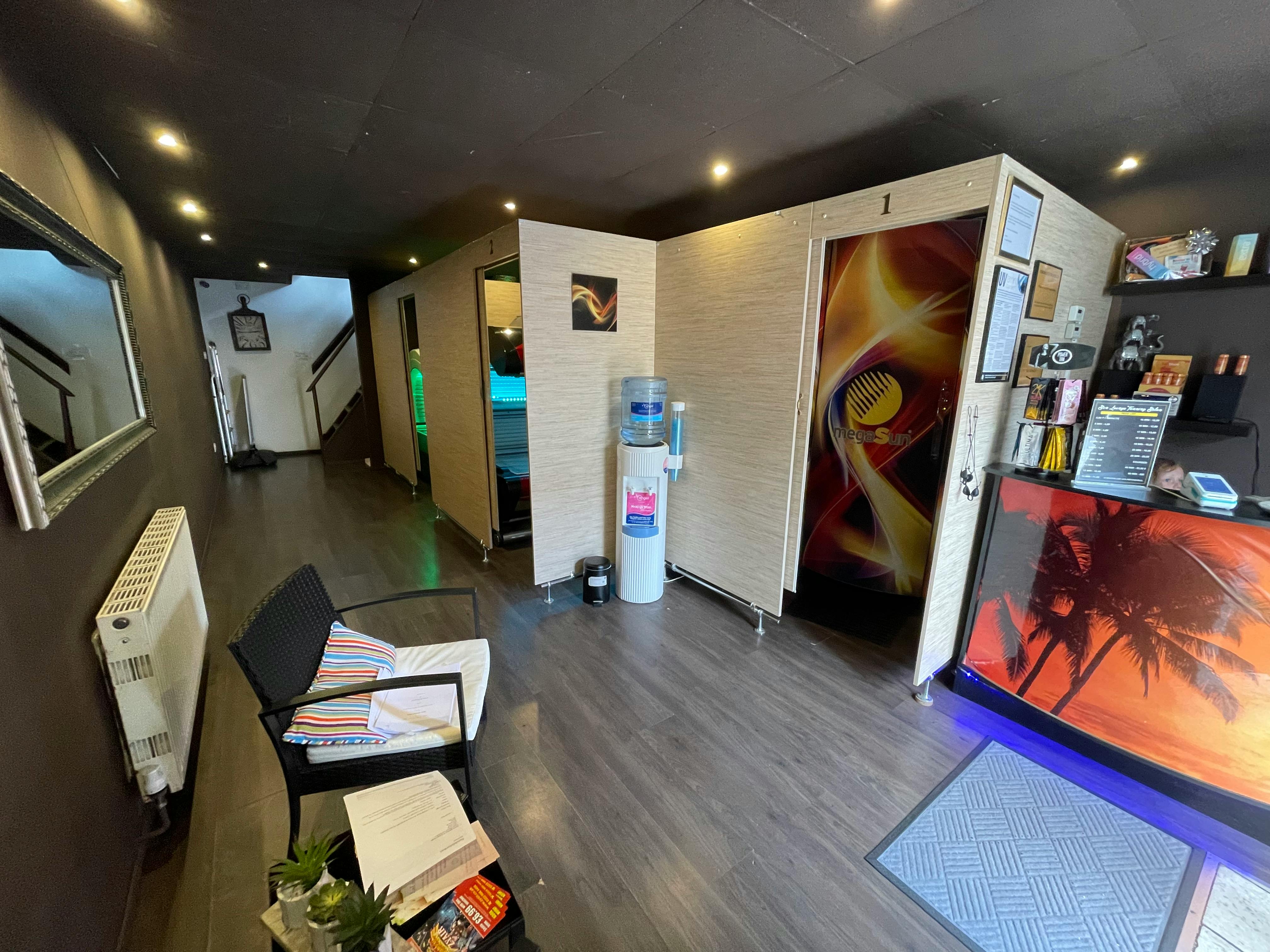 Retail/Shop in Bournemouth - photo 2