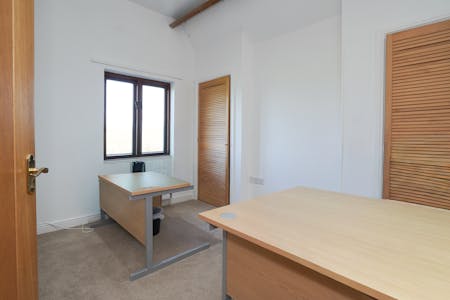 Old Barn Cottage, Warwick, Office To Let - Wareing & Co-17.jpg