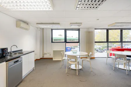Unit 16 Shepperton Business Park, Shepperton, Industrial / Warehouse To Let - 116891_Interspan-Europe-Ltd-Unit (46)_low.jpg