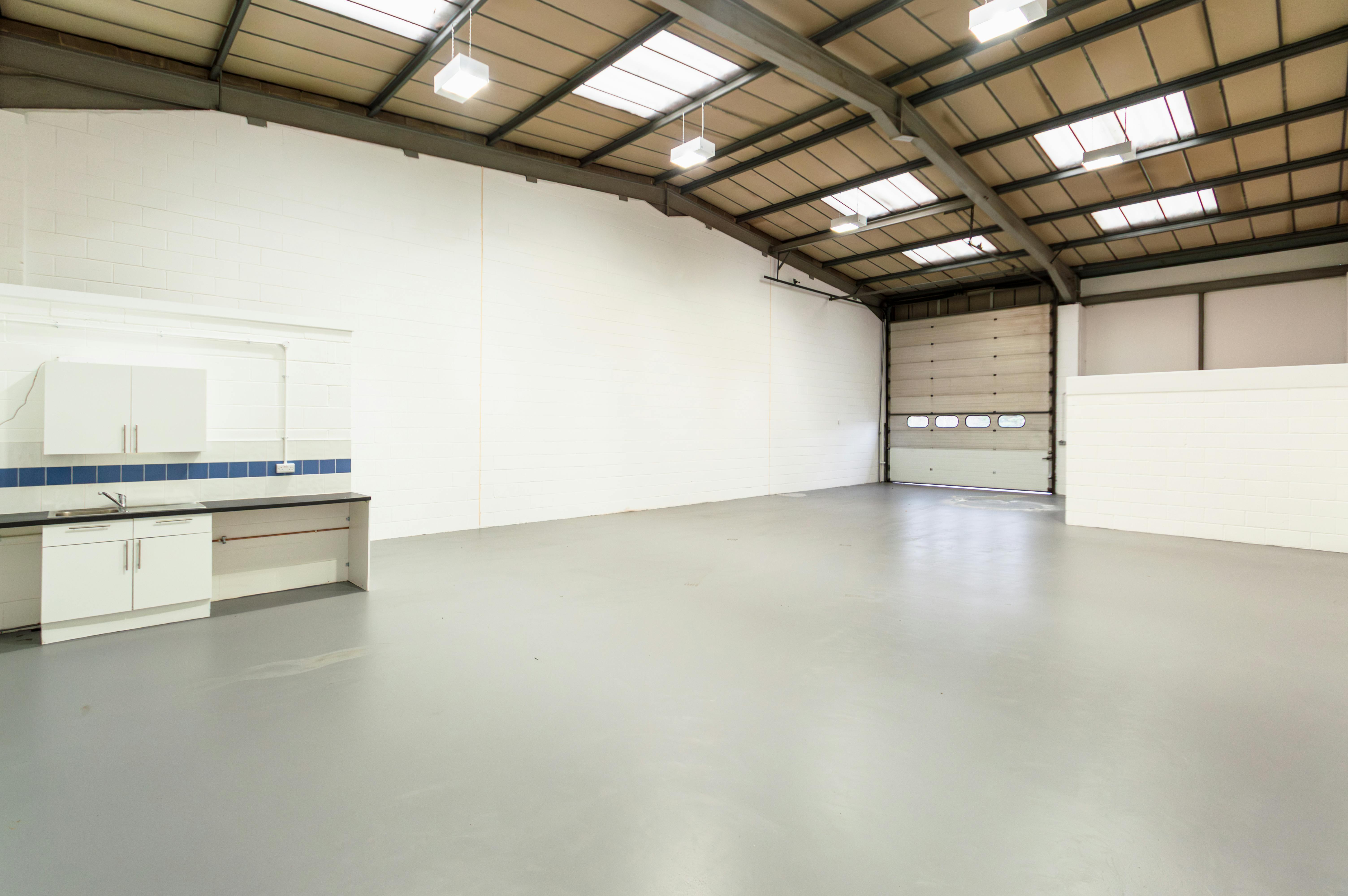 Industrial Unit in Poole - photo 4