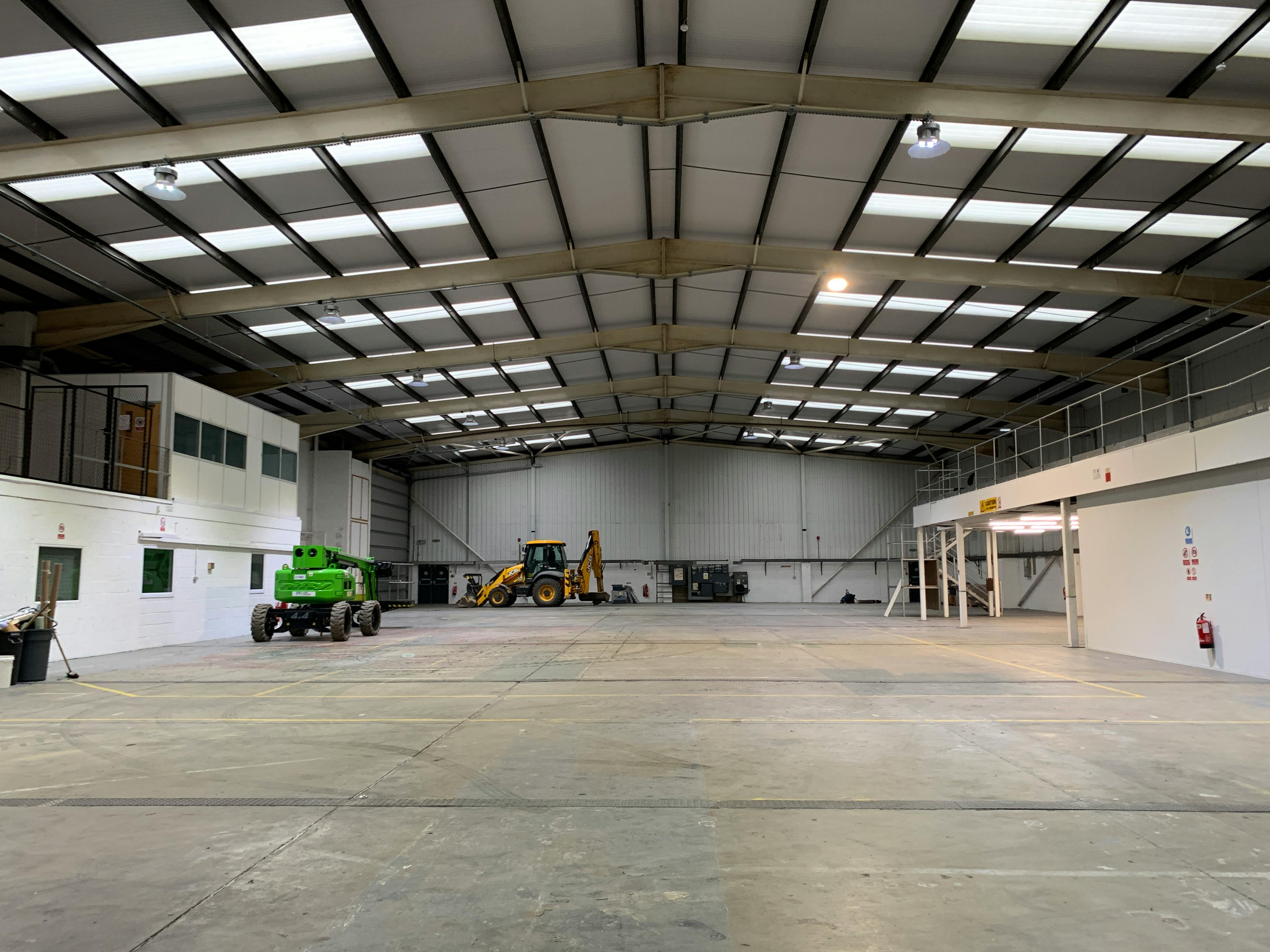 Industrial Unit in Gosport - photo 2