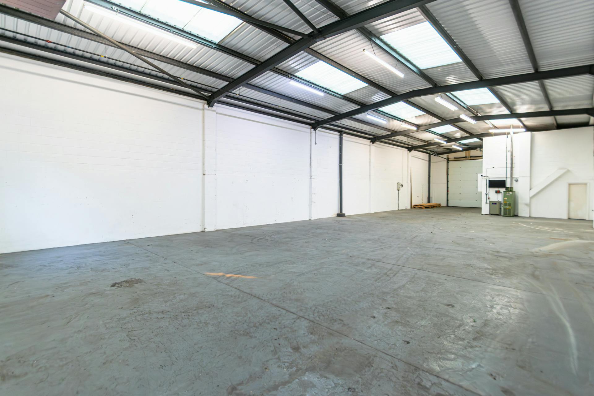 Industrial Unit in Verwood - photo 3