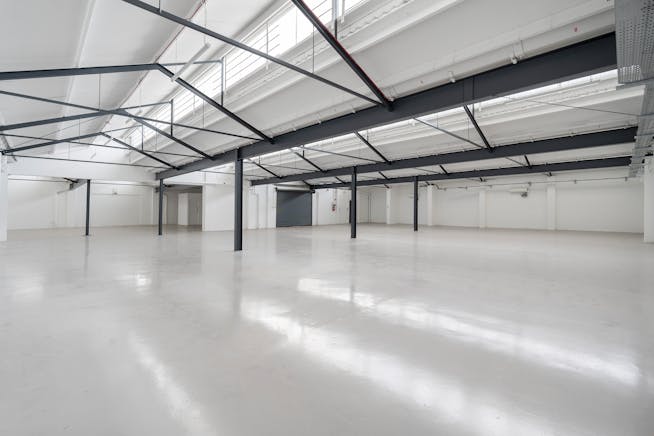 Unit 11 Zennor Trade Park, Balham, Industrial To Let - IW-260124-CA-071-U 11.jpg