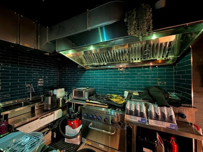 56 Clapham Park Road, London, Leisure / Retail To Let - WhatsApp Image 2026-01-15 at 17.38.15 (3).jpeg