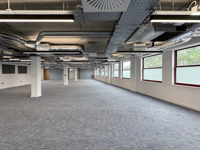 29 Grove Hill, Harrow, Office To Let - Internal 13.png