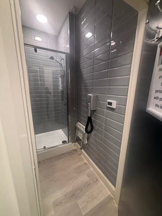 1 Rivermead, Rivermead Court, Clevedon, Office To Let - 27.jpg