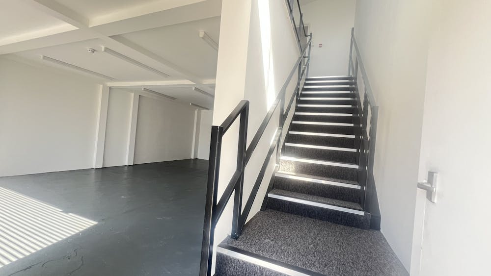 Unit 3, Rutland Studios, London, Industrial/Logistics To Let - IMG_3316.JPEG