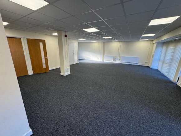 Units 3 & 4, Rumsey House, Locks Hill, Rochford, Office To Let - IMG20250408WA0010.jpg