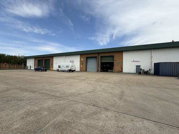 Unit 7 Flanders Industrial Park, Southampton, Industrial To Let - IMG_4579.JPEG
