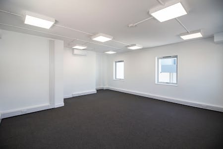 Units 14, 15 & 16 Saxon Way Trading Estate, West Drayton, Industrial / Warehouse To Let - 4.jpg