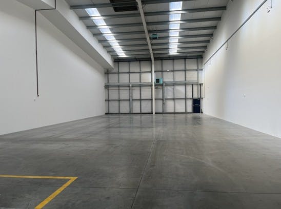 Industrial Unit in Southampton - photo 3