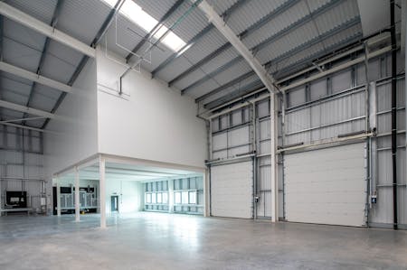 Bartley Junction, Bartley Wood Business Park, Hook, Industrial / Warehouse To Let - Unit 4 - warehouse