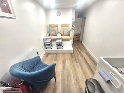 120-122, Station Road, Glossop, Residential / Retail For Sale - 20260202_164643.jpg