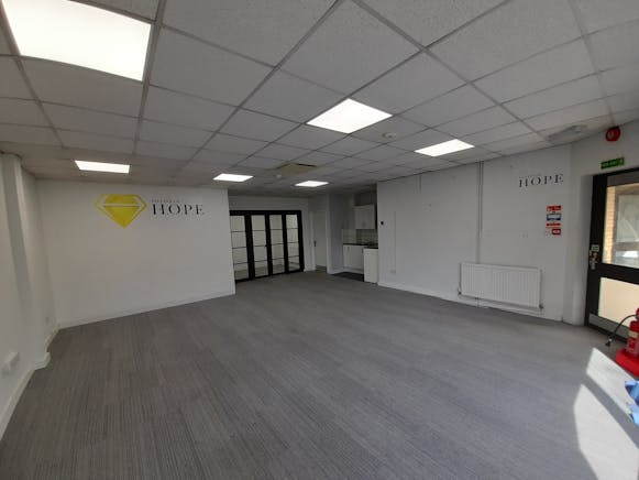 Faraday Court, Basingstoke, Offices To Let - 20250915_132142.jpg