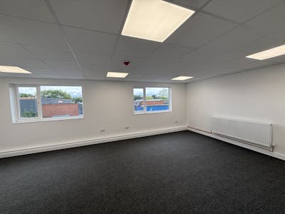 Unit 48 Enfield Industrial Estate, Redditch, Office To Let - IMG_3380.JPG