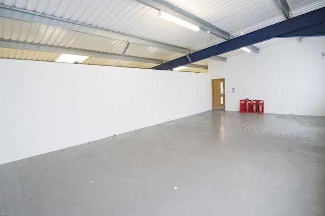 Unit 3 Hexagon Business Centre, Hayes, Industrial / Warehouse To Let - 3.jpg