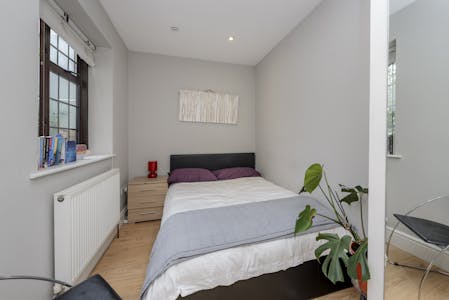 113 Clarendon Road, London, High Street Retail For Sale - 113 clarendon rd5080.jpg