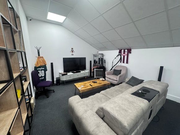 6J West Mews, London Lease Assignment - 3.jpg