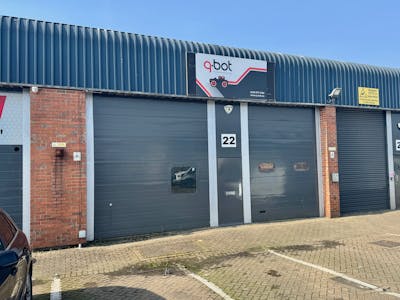 Unit 22 The Hawthorn Centre, Harrow, Warehouse To Let - 22 Hawthorn Centre 6.jpg