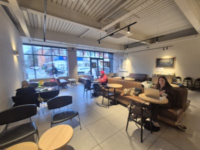 33-35, High Street, Stockport, Retail To Let - 20260218_162757.jpg