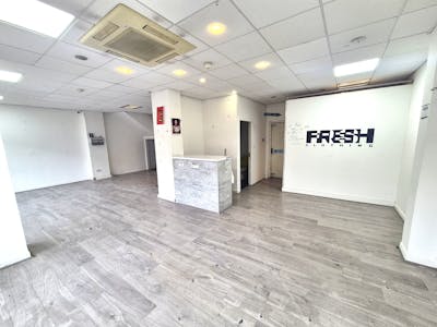 143 Castle Street, Stockport, Retail To Let - 20260309_132914.jpg