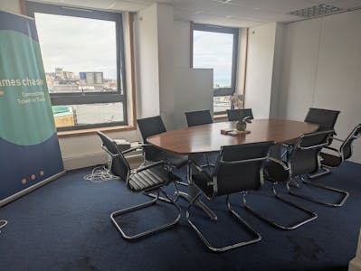 4th Floor Office, 1-2 Queen Square, Brighton, Office To Let - PXL_20240716_131307042MP.jpg