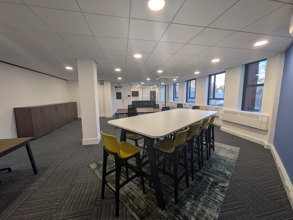 First Floor Office, Portsmouth House - PXL_20260128_161242175.jpg