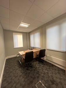 2nd Floor, 1 Twyford Place, Lincolns Inn Office Village, High Wycombe, Office To Let - IMG_2409.JPG