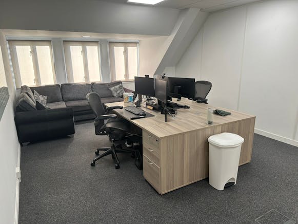 Burgundy Court, 64/66 Springfield Road, Chelmsford, Office To Let - WhatsApp Image 20251008 at 142448_c0b27b6c.jpg