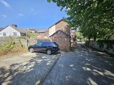 2A Royle Green Road, Manchester, Leisure / Retail To Let - 20260720_135434.jpg