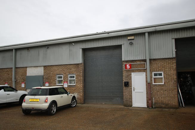 Unit 5 Ventura Place, Poole, Industrial & Trade / Industrial & Trade To Let - IMG_9929.JPG