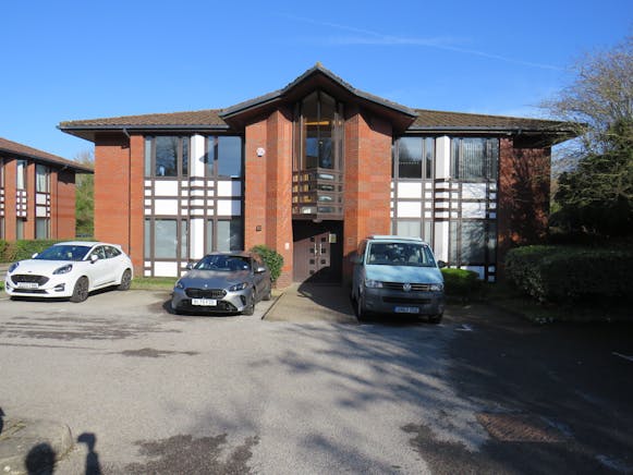 9 Oriel Court, Alton, Offices To Let - IMG_1958.JPG
